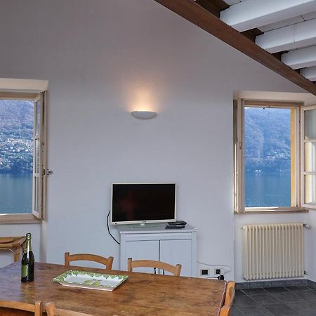 Cozy Suites On The Lake - The House Of Travelers Brienno Exterior photo
